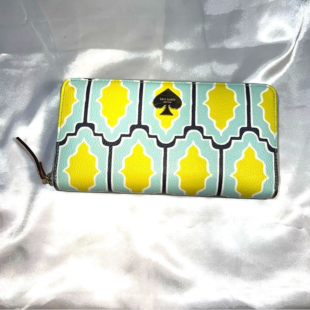 Kate Spade Cabana Tile Lacey Yellow and Blue Geometric Wallet